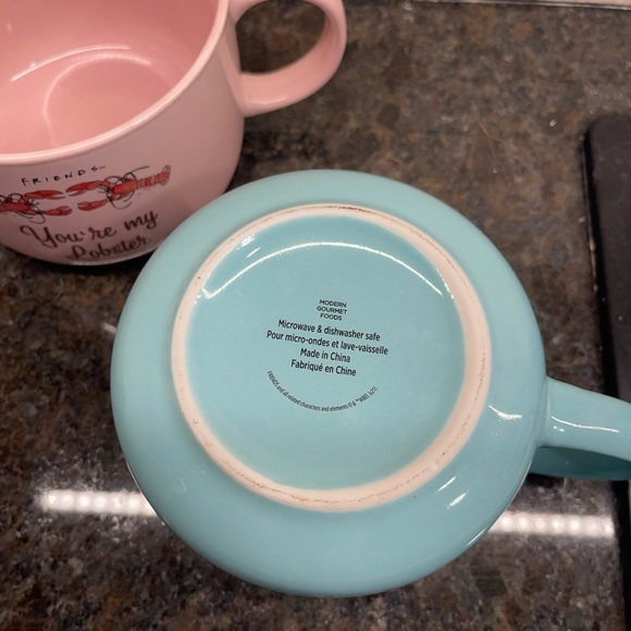 Friends Large Mugs - Picture 3 of 3